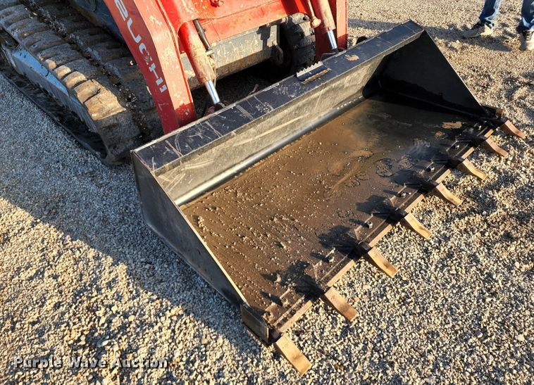 image for item DL6512 2016 Takeuchi TL12V2  tracked skid steer loader