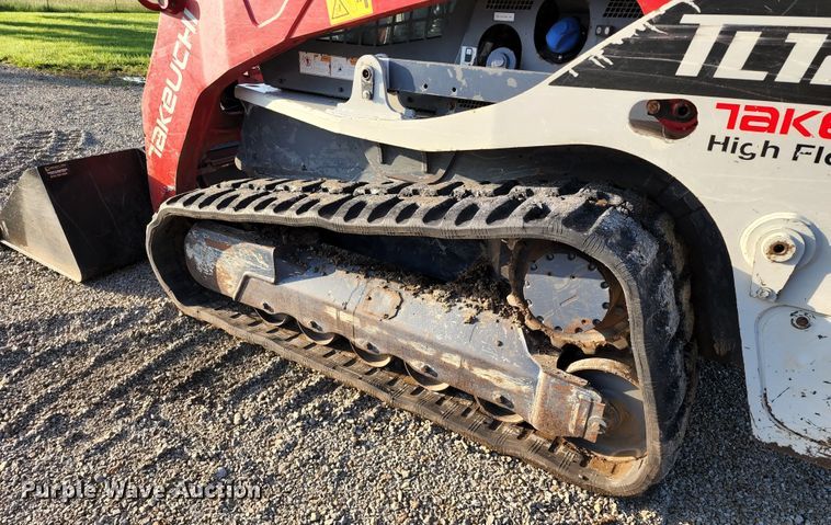 image for item DL6512 2016 Takeuchi TL12V2  tracked skid steer loader