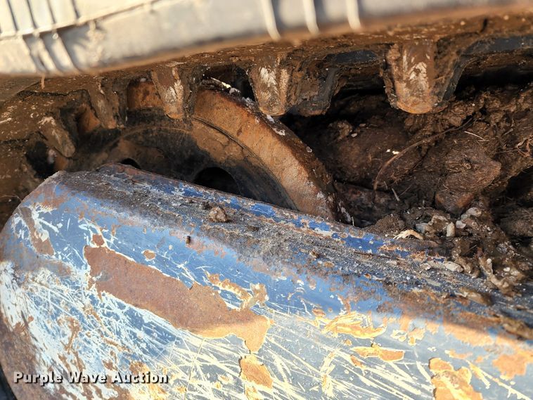 image for item DL6512 2016 Takeuchi TL12V2  tracked skid steer loader