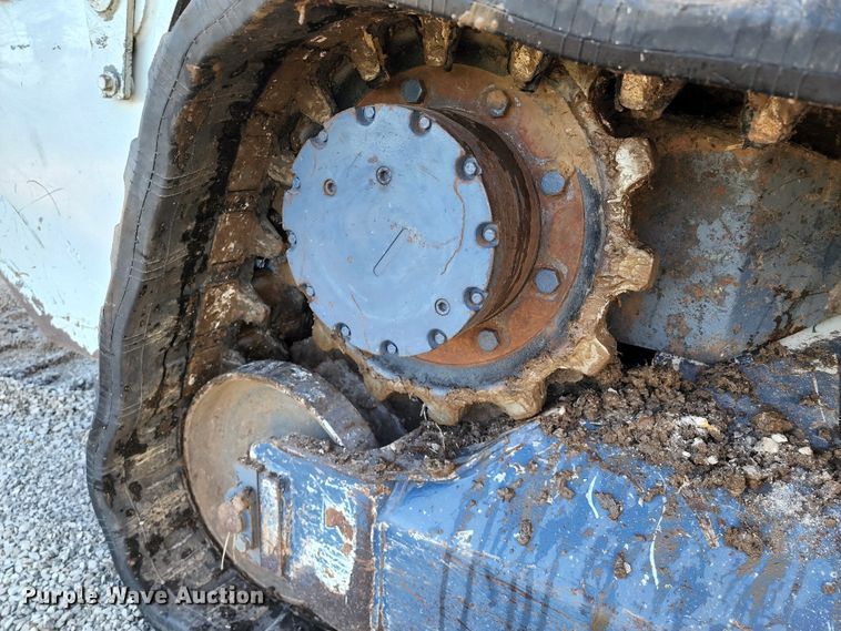 image for item DL6512 2016 Takeuchi TL12V2  tracked skid steer loader