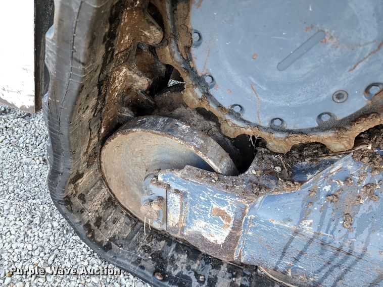 image for item DL6512 2016 Takeuchi TL12V2  tracked skid steer loader