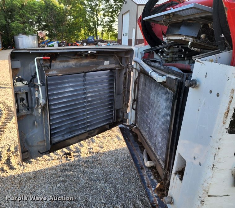 image for item DL6512 2016 Takeuchi TL12V2  tracked skid steer loader