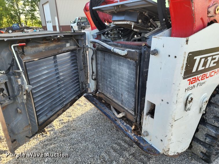 image for item DL6512 2016 Takeuchi TL12V2  tracked skid steer loader