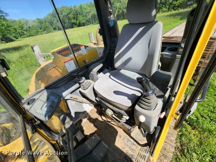 image for item DL6519 Komatsu PC95  excavator