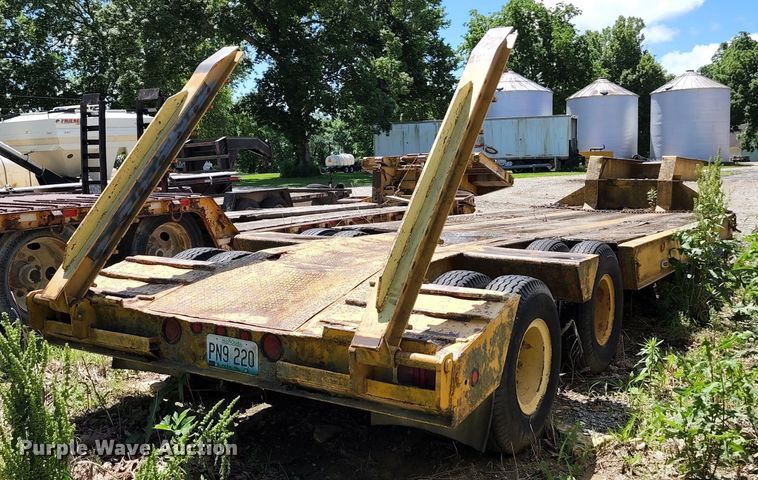 image for item DL6545 1964 Hyster C25T  equipment trailer