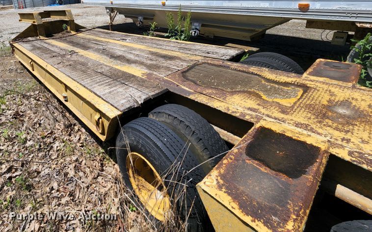 image for item DL6545 1964 Hyster C25T  equipment trailer