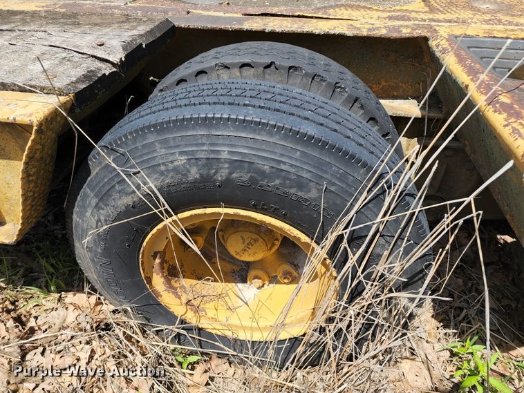 image for item DL6545 1964 Hyster C25T  equipment trailer