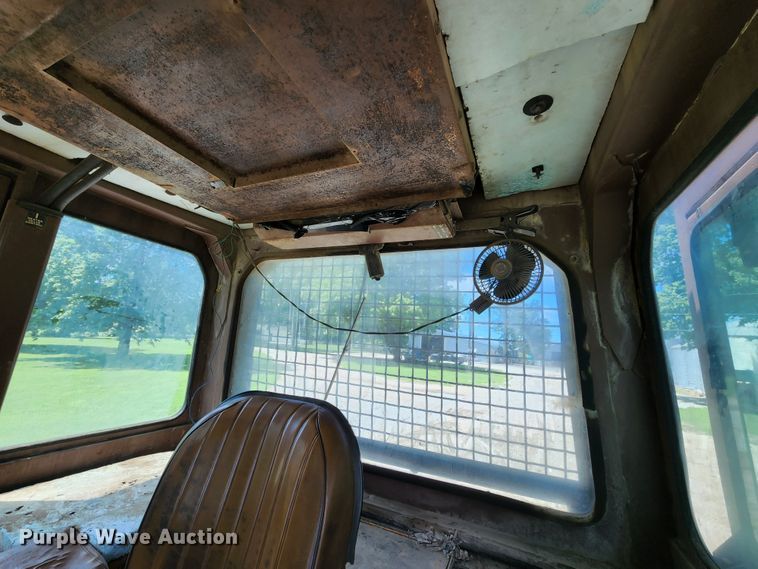 image for item DL6546 1987 Case 1455B  track loader