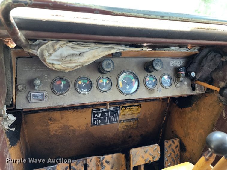 image for item DL6546 1987 Case 1455B  track loader