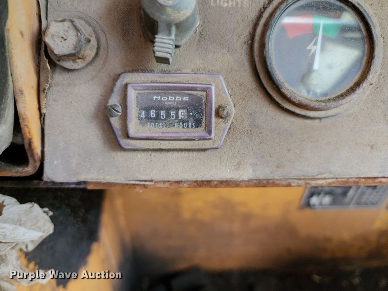 image for item DL6546 1987 Case 1455B  track loader