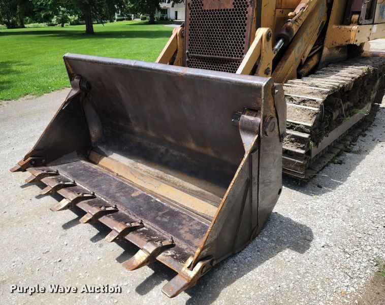 image for item DL6546 1987 Case 1455B  track loader