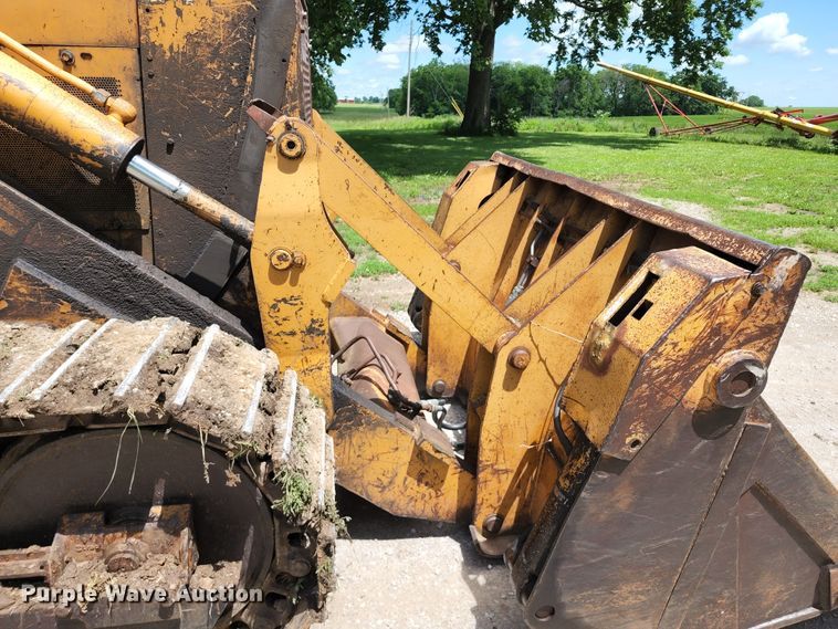 image for item DL6546 1987 Case 1455B  track loader