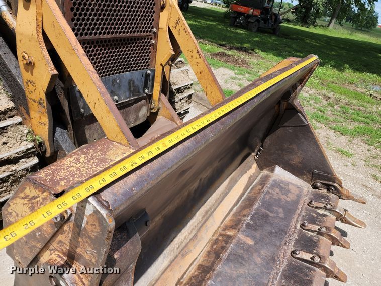 image for item DL6546 1987 Case 1455B  track loader