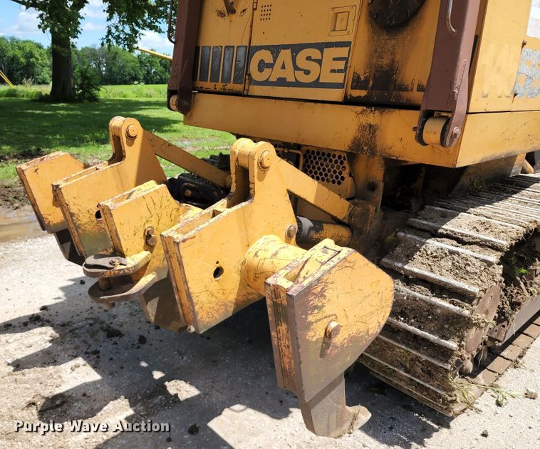 image for item DL6546 1987 Case 1455B  track loader