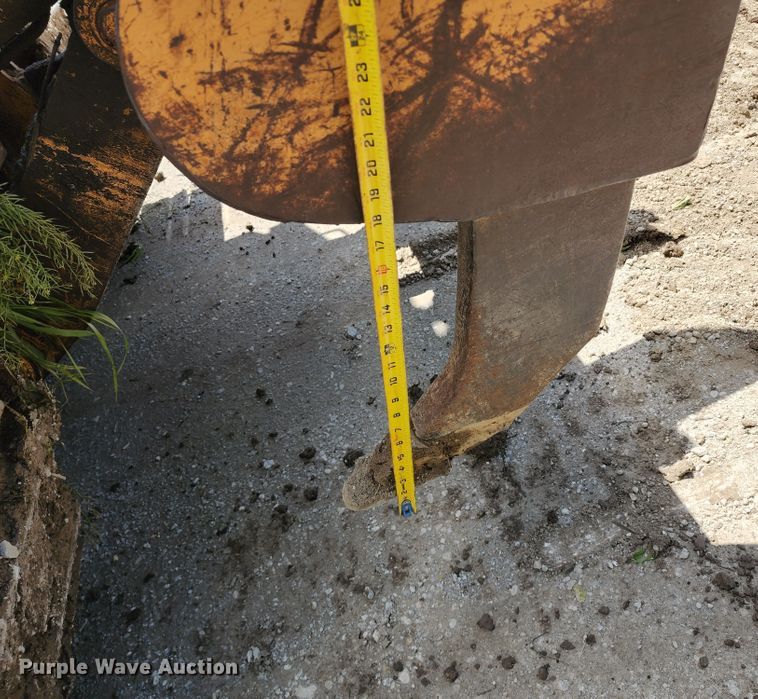 image for item DL6546 1987 Case 1455B  track loader