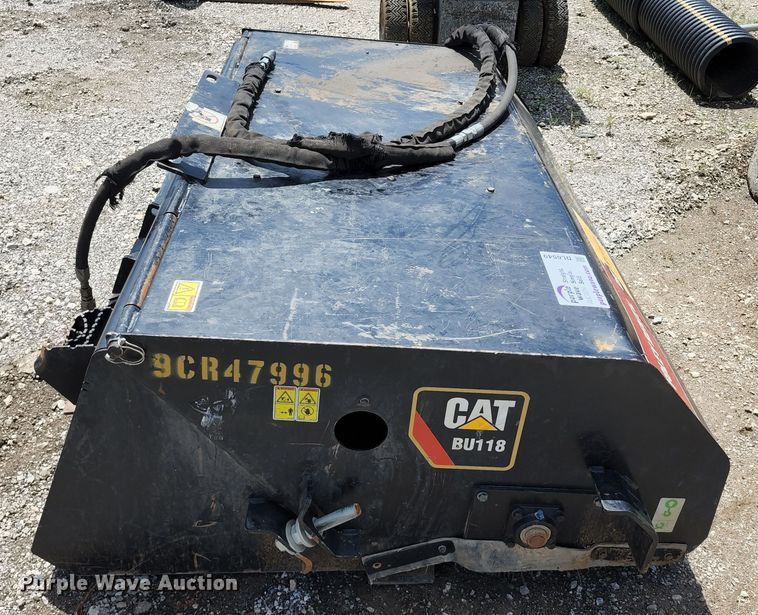 image for item DL6549 Caterpillar BU118  skid steer sweeper