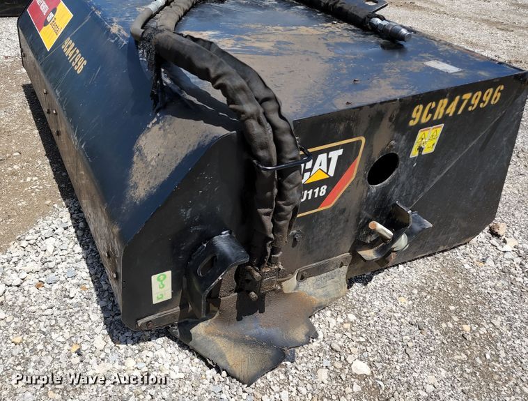 image for item DL6549 Caterpillar BU118  skid steer sweeper