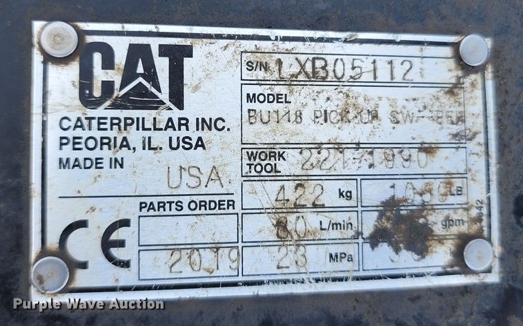 image for item DL6549 Caterpillar BU118  skid steer sweeper