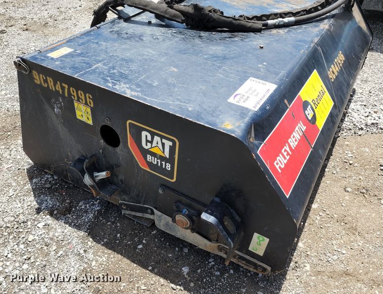image for item DL6549 Caterpillar BU118  skid steer sweeper