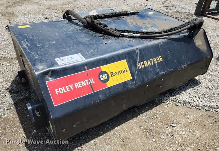 image for item DL6549 Caterpillar BU118  skid steer sweeper