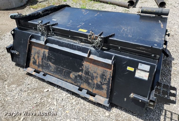 image for item DL6550 Caterpillar BP118C  skid steer sweeper