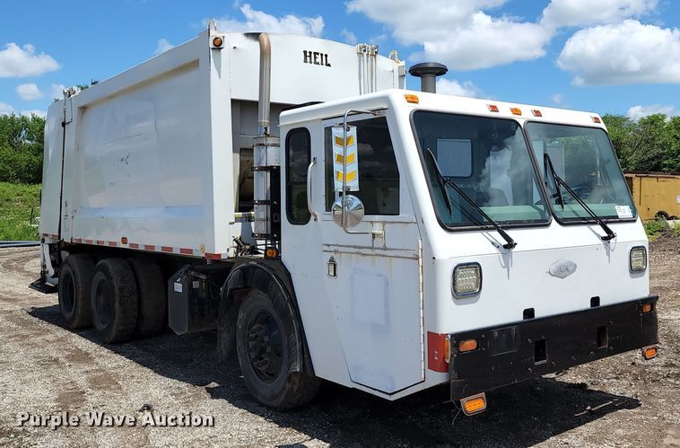 image for item DL6551 2003 Crane Carrier Low Entry refuse truck