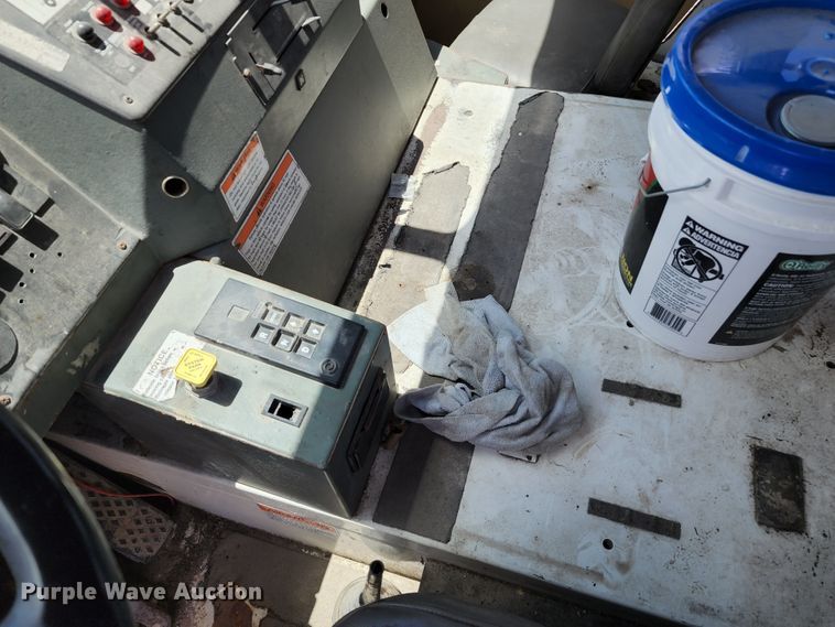 image for item DL6551 2003 Crane Carrier Low Entry refuse truck