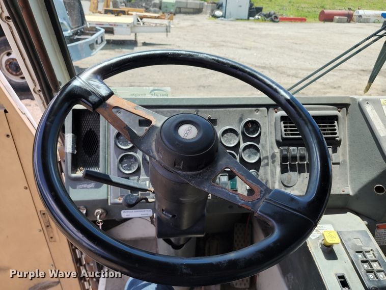 image for item DL6551 2003 Crane Carrier Low Entry refuse truck