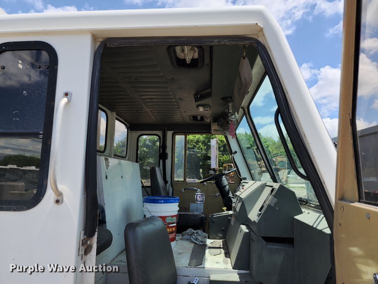 image for item DL6551 2003 Crane Carrier Low Entry refuse truck