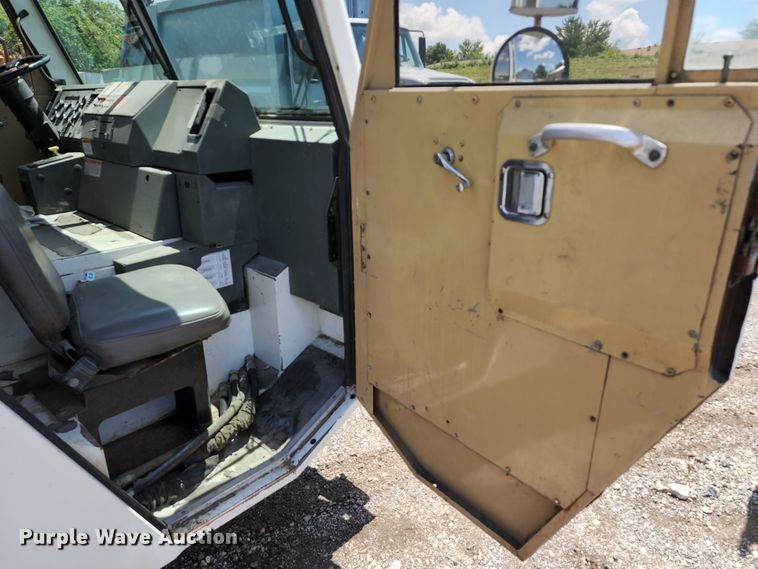 image for item DL6551 2003 Crane Carrier Low Entry refuse truck