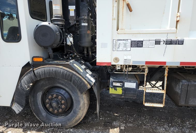 image for item DL6551 2003 Crane Carrier Low Entry refuse truck