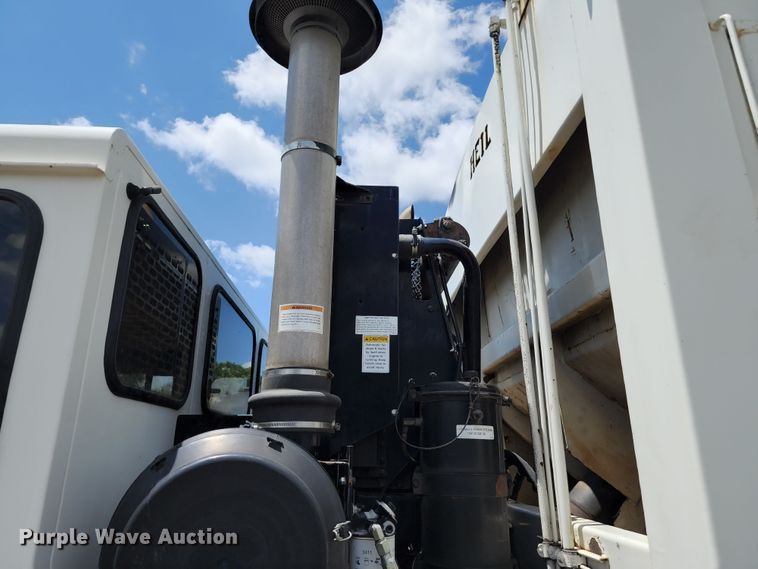 image for item DL6551 2003 Crane Carrier Low Entry refuse truck