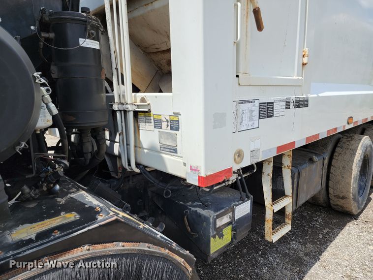 image for item DL6551 2003 Crane Carrier Low Entry refuse truck