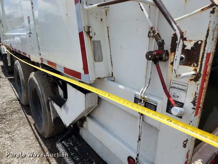 image for item DL6551 2003 Crane Carrier Low Entry refuse truck