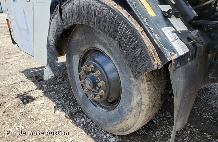 image for item DL6551 2003 Crane Carrier Low Entry refuse truck