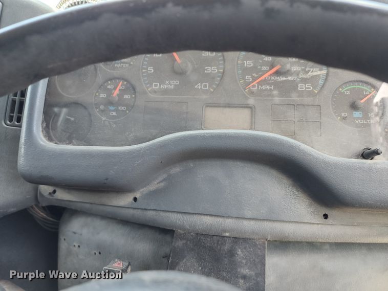 image for item DL6552 2006 International 7400  refuse truck