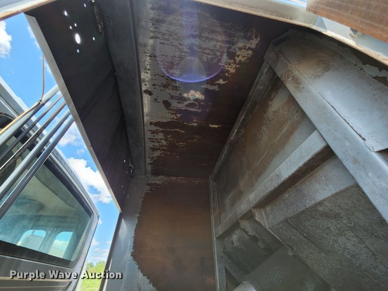 image for item DL6552 2006 International 7400  refuse truck