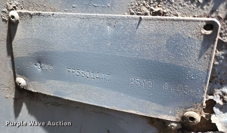 image for item DL6552 2006 International 7400  refuse truck