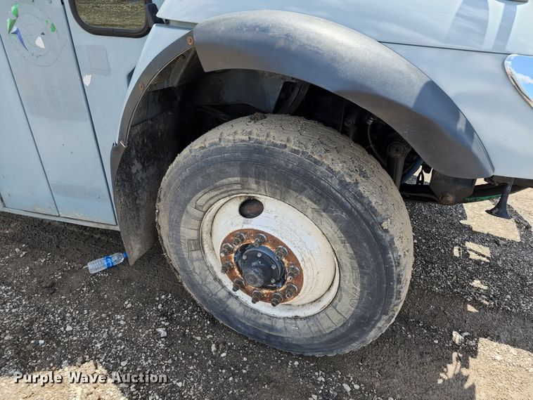 image for item DL6552 2006 International 7400  refuse truck