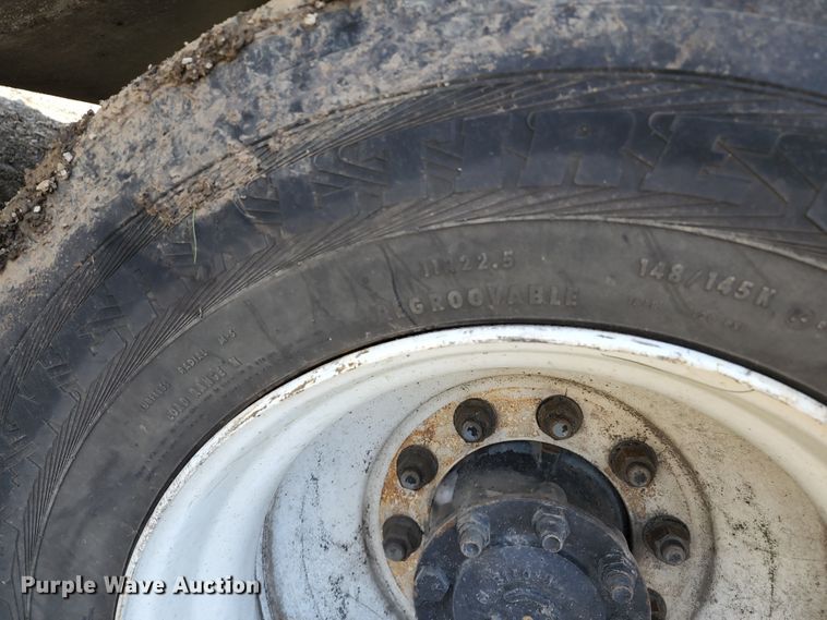 image for item DL6552 2006 International 7400  refuse truck