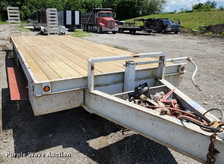 image for item DL6553 1990 CZ Engineering equipment trailer