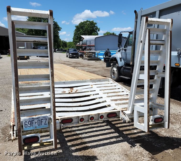 image for item DL6553 1990 CZ Engineering equipment trailer