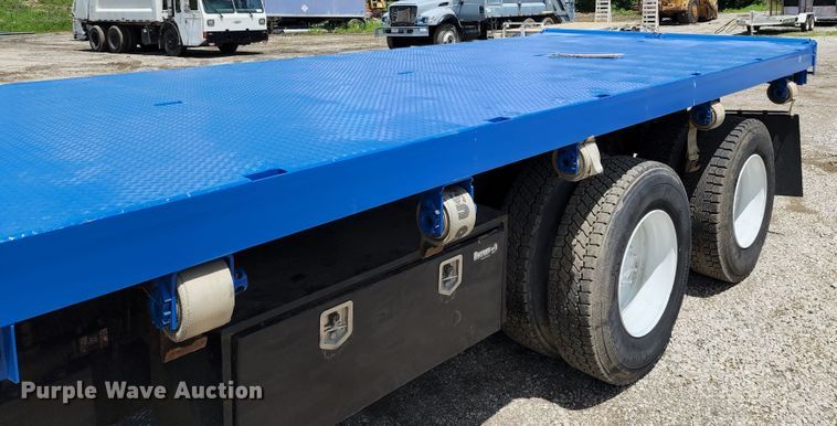 image for item DL6555 2007 Sterling L-Line  dump flatbed truck