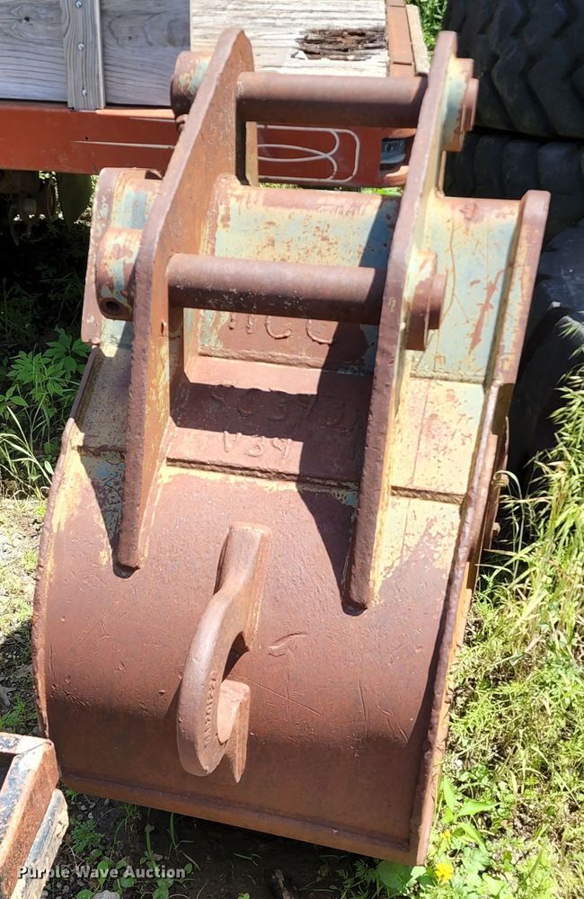 image for item DL6556 Esco  excavator bucket