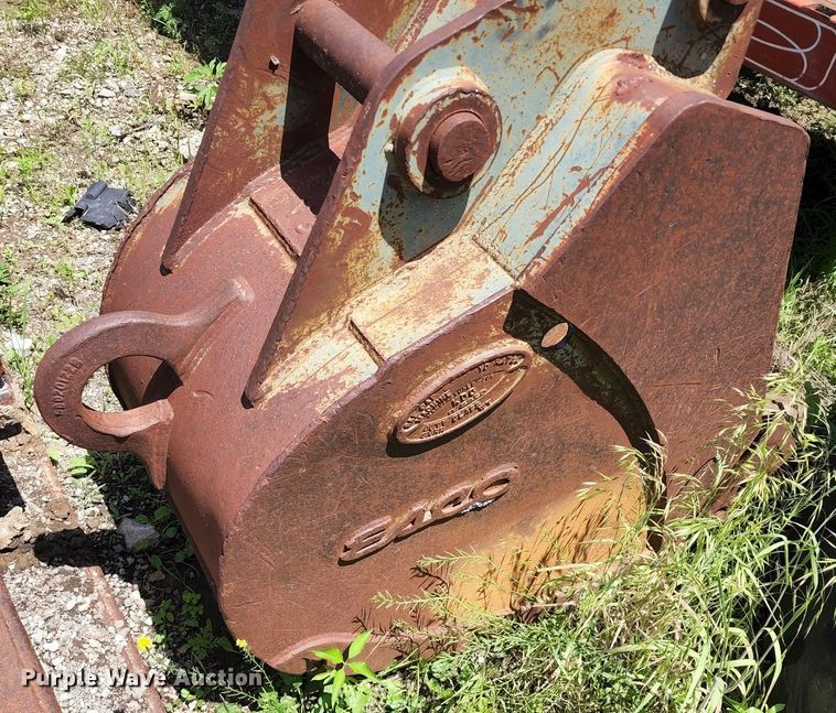 image for item DL6556 Esco  excavator bucket