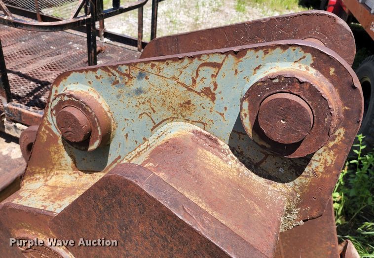 image for item DL6556 Esco  excavator bucket