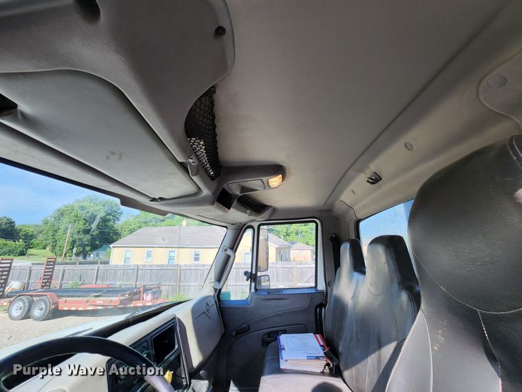 image for item DL6559 2015 International DuraStar 4400  hydrovac truck