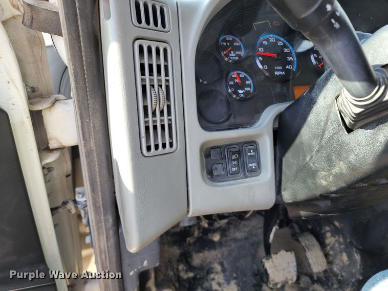 image for item DL6559 2015 International DuraStar 4400  hydrovac truck