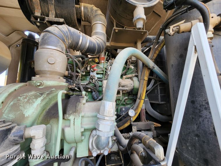 image for item DL6559 2015 International DuraStar 4400  hydrovac truck