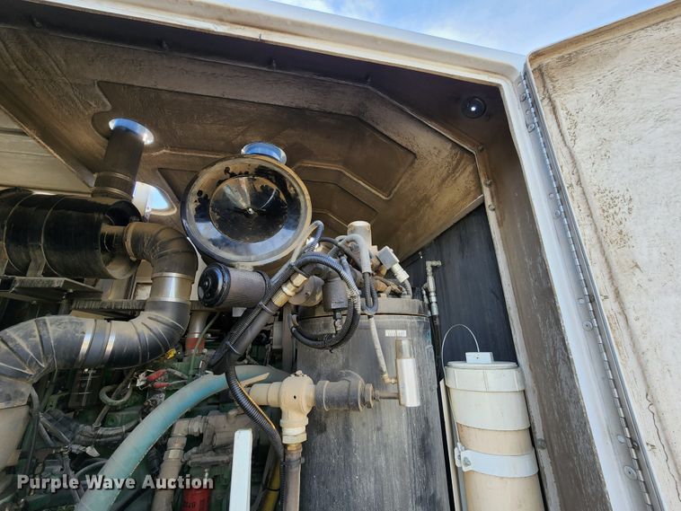 image for item DL6559 2015 International DuraStar 4400  hydrovac truck